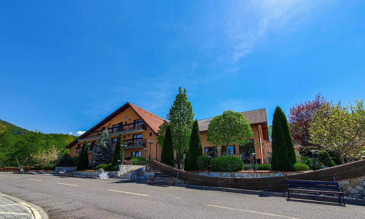 Hotel Belvedere Sovata Ngoại thất bức ảnh