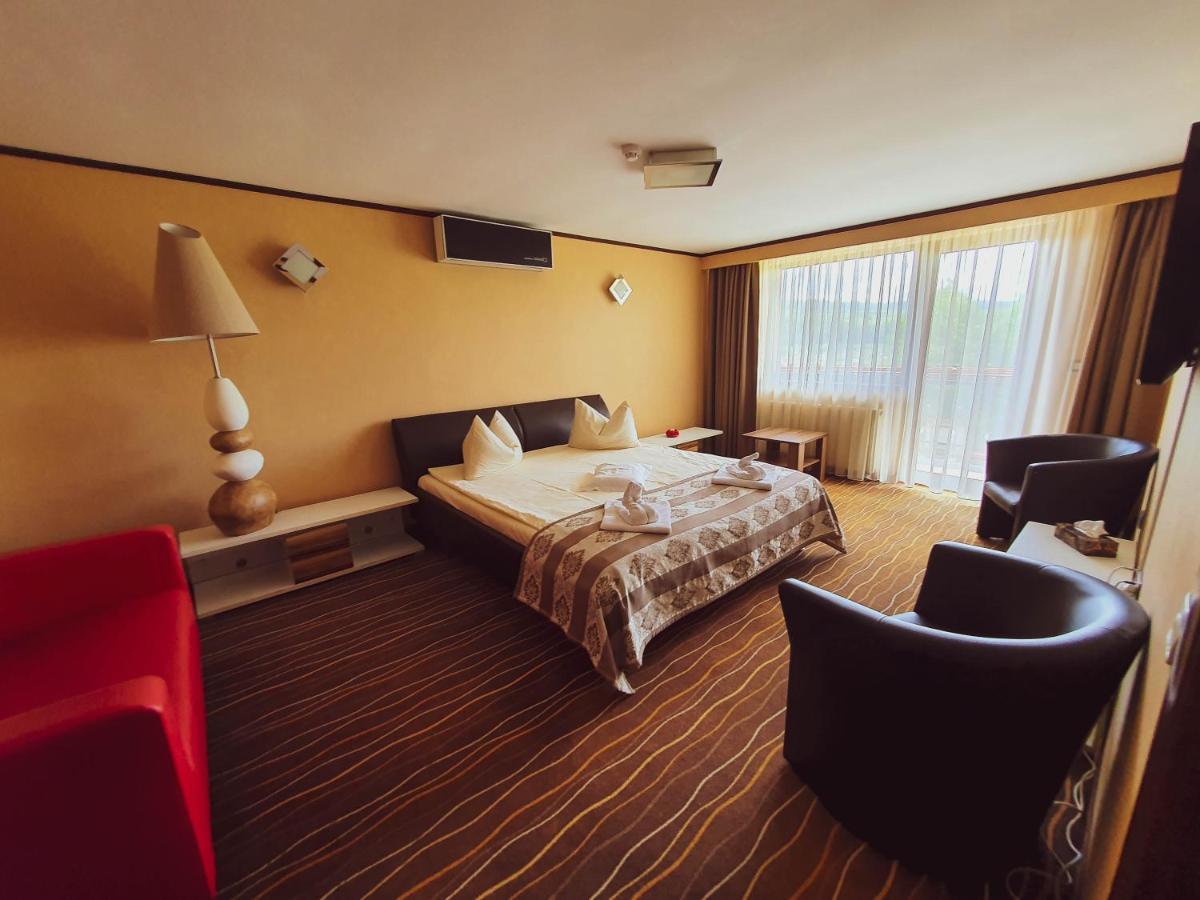 Hotel Belvedere Sovata Ngoại thất bức ảnh